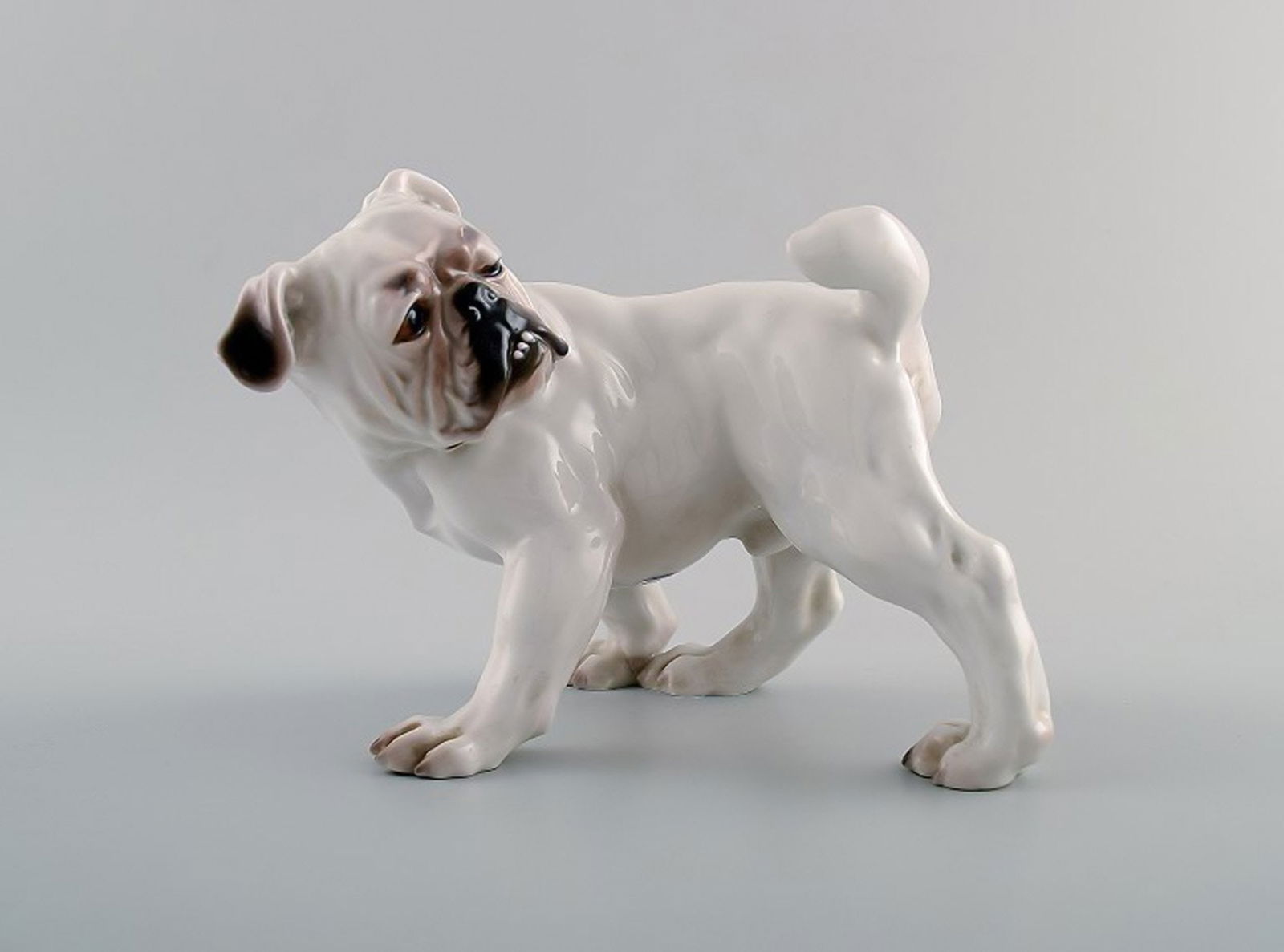 Bing & Grondahl dog B&G, number 1992, English Bulldog.: Title: Bing & Grondahl dog B&G, number 1992, English Bulldog. Description: Bing & Grondahl dog B&G, number 1992, English Bulldog. Measures 14 cm. 1st. factory quality. In perfect condition. Reserve: $