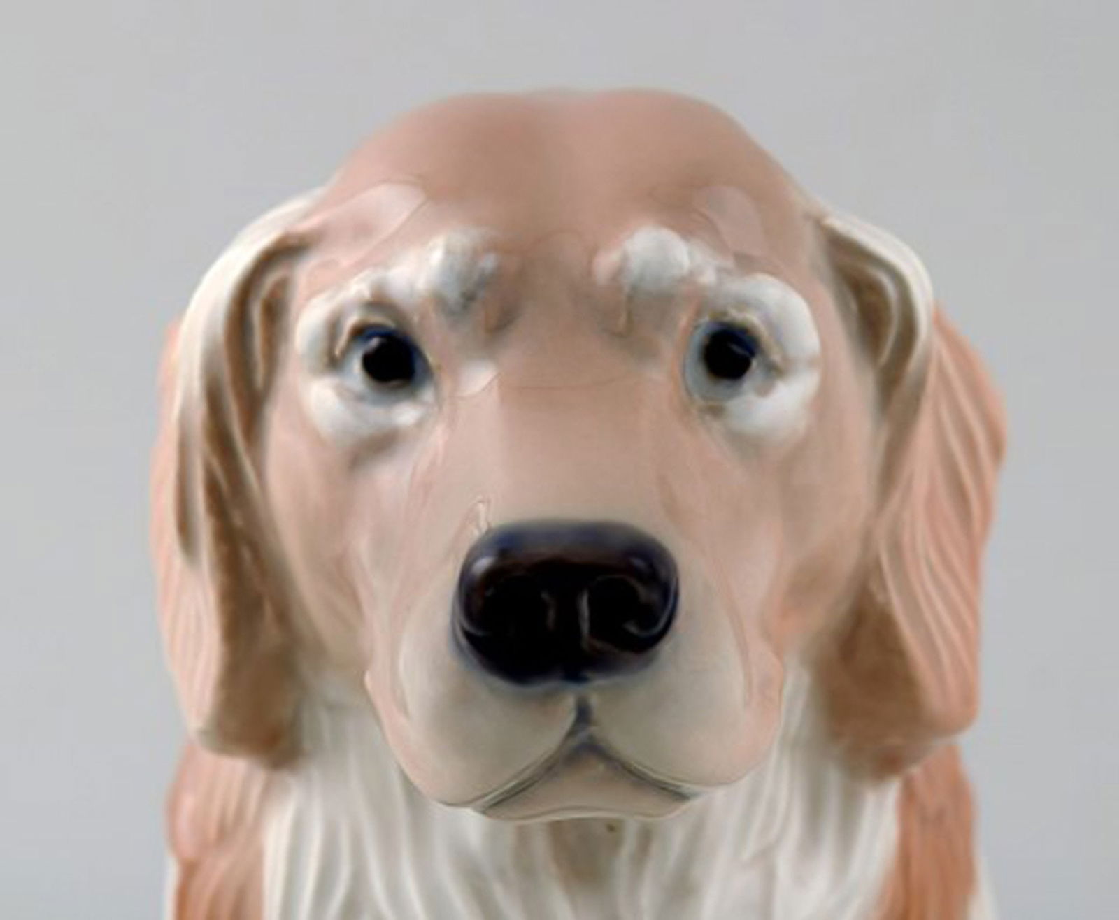 Royal Copenhagen number 5136, Golden Retriever. - 4