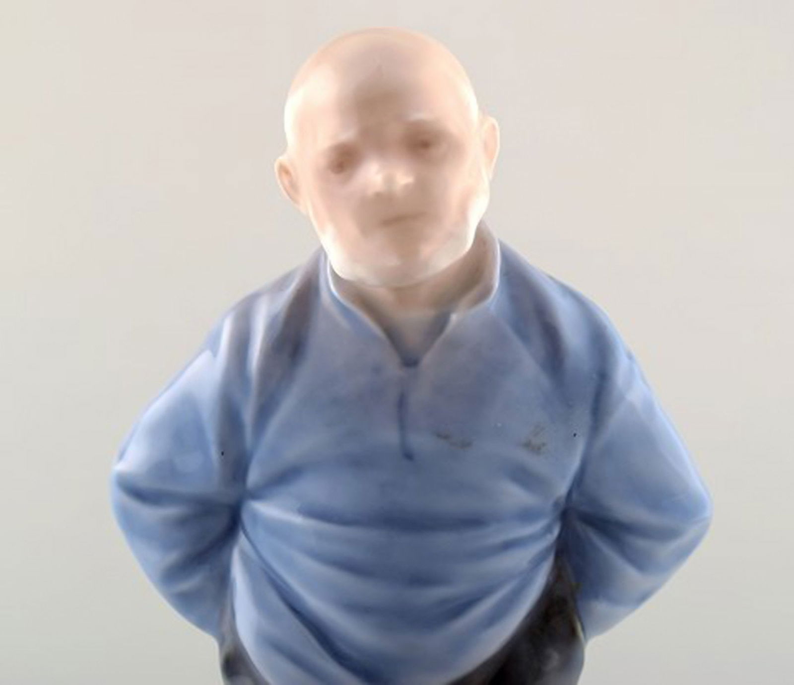 Rare Royal Copenhagen Porcelain figurine number 1001, older man. - 5