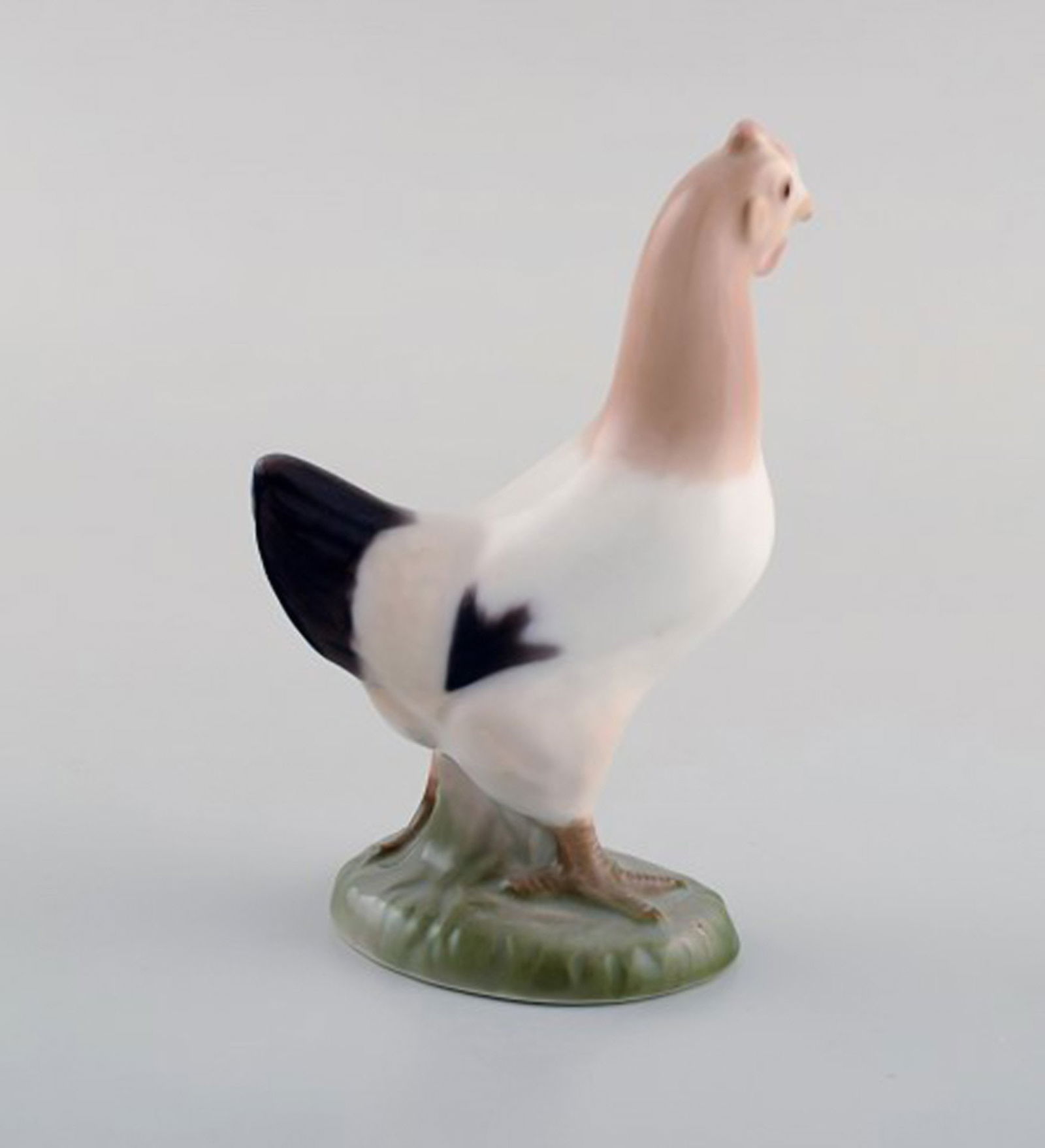 Bing & Grondahl porcelain figure. Hen. 1970's. Model Number: 2193. - 2