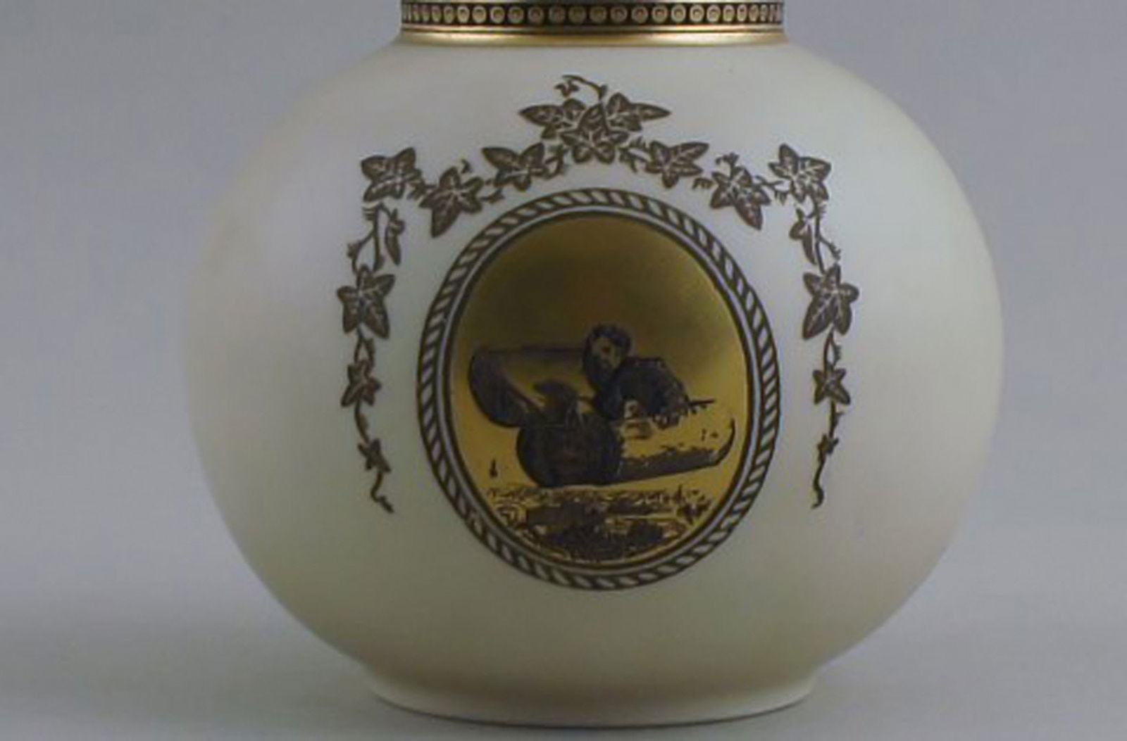 Royal Copenhagen porcelain vase from Hans Christian Andersen's fairy tale, "The Flying Trunk". - 2