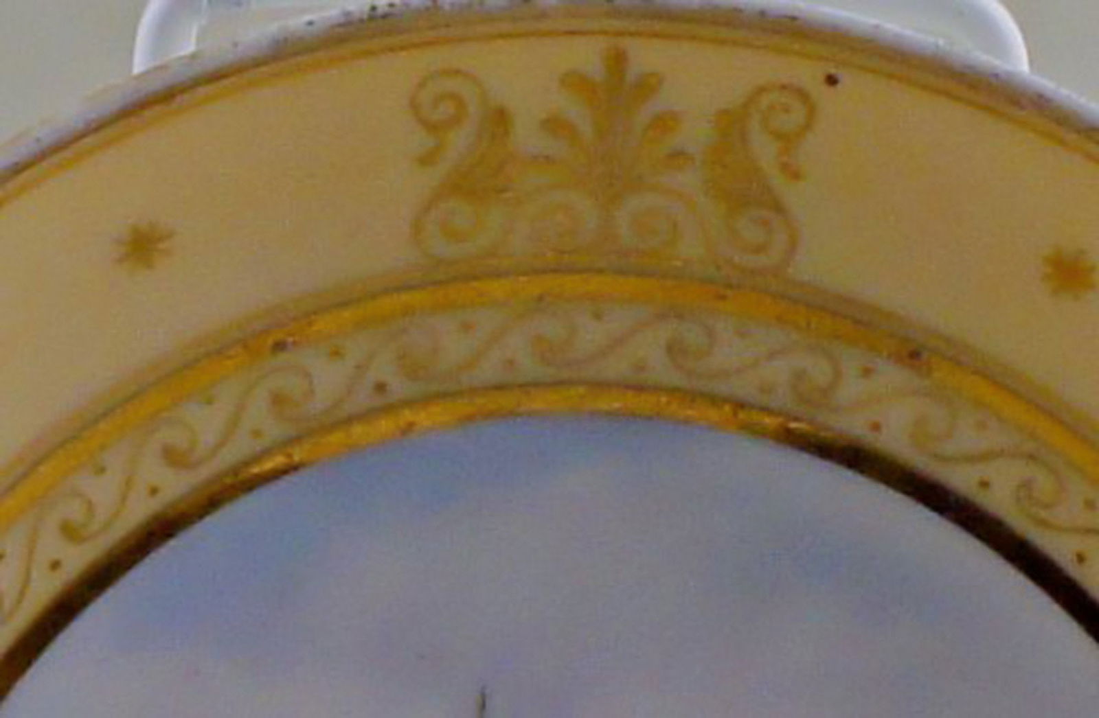 Antique Royal Copenhagen plate with motif of Rosenborg in overglaze technique. - 4