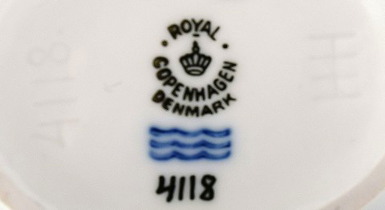 Royal Copenhagen blanc de chine vase, naked women in relief. - 4