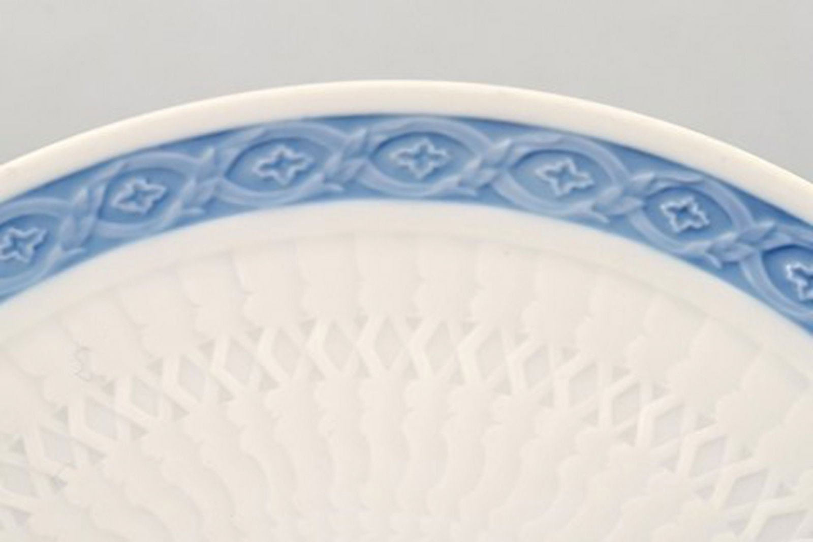 Blue Fan Royal Copenhagen porcelain dinnerware. bread plate cake plate no. 11522. - 2