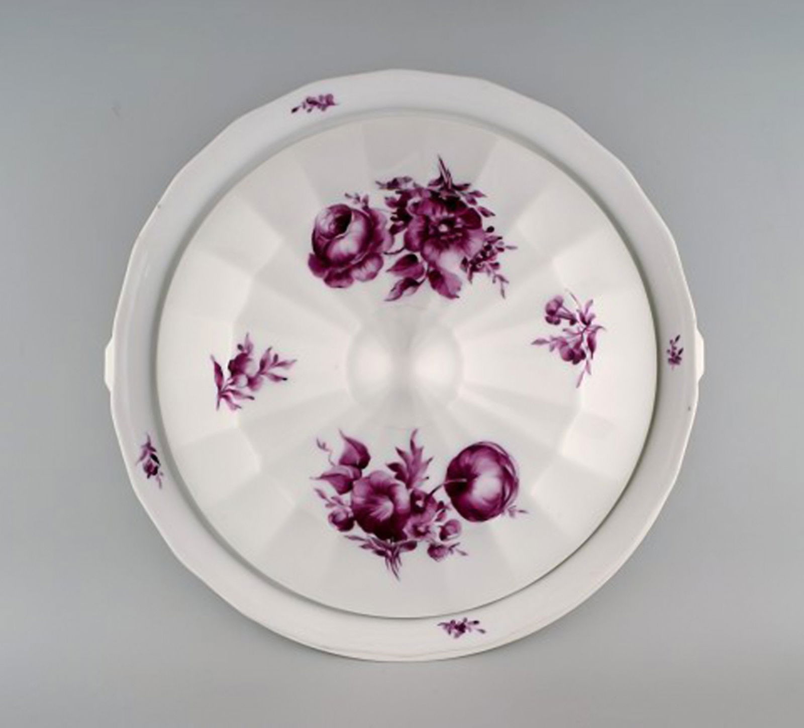 Royal Copenhagen large Purpur soup tureen with dish. - 3