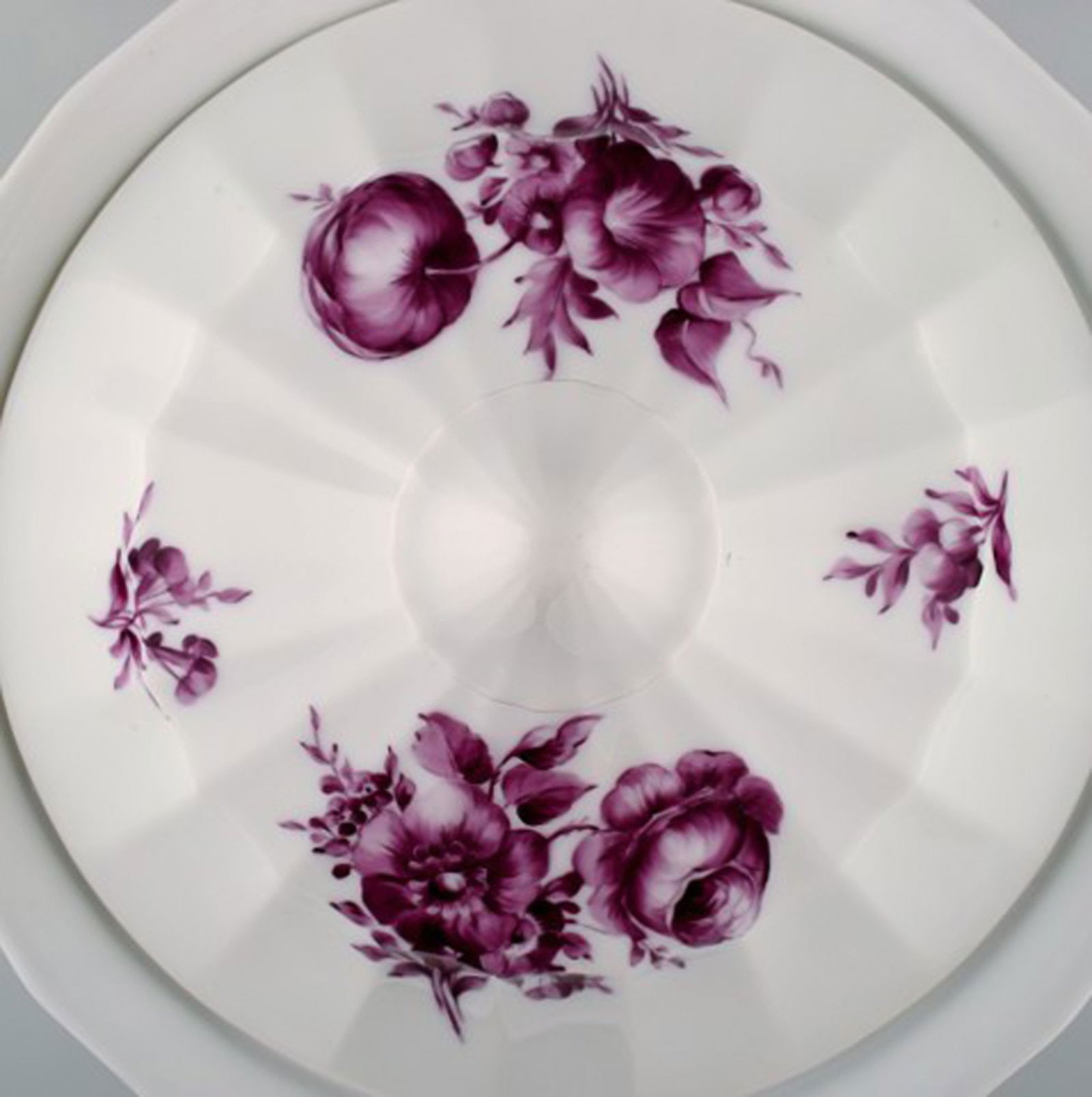 Royal Copenhagen large Purpur soup tureen with dish. - 5