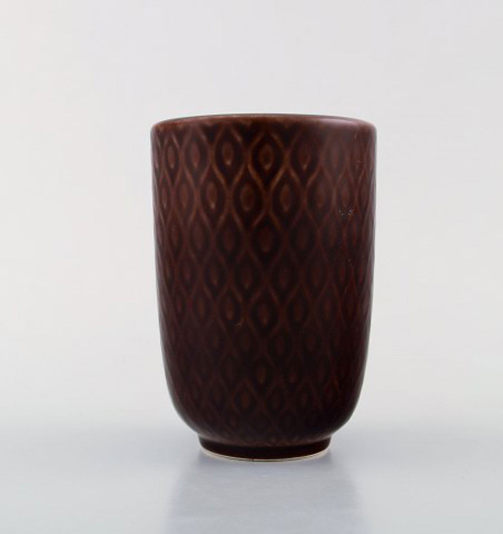 Nils Thorsson for Aluminia. "Marselis" faience vase with geometric pattern in beautiful ox blood - 2