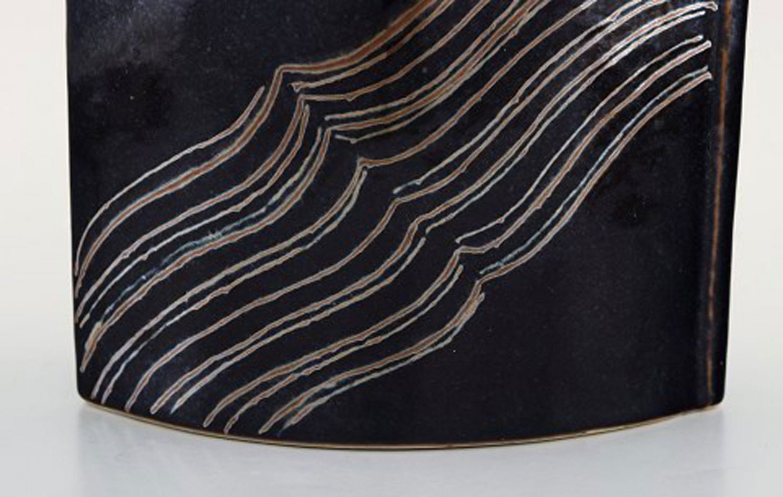 Eva Stæhr-Nielsen for Royal Copenhagen. Vase in glazed ceramics. Beautiful glaze in brown - 4