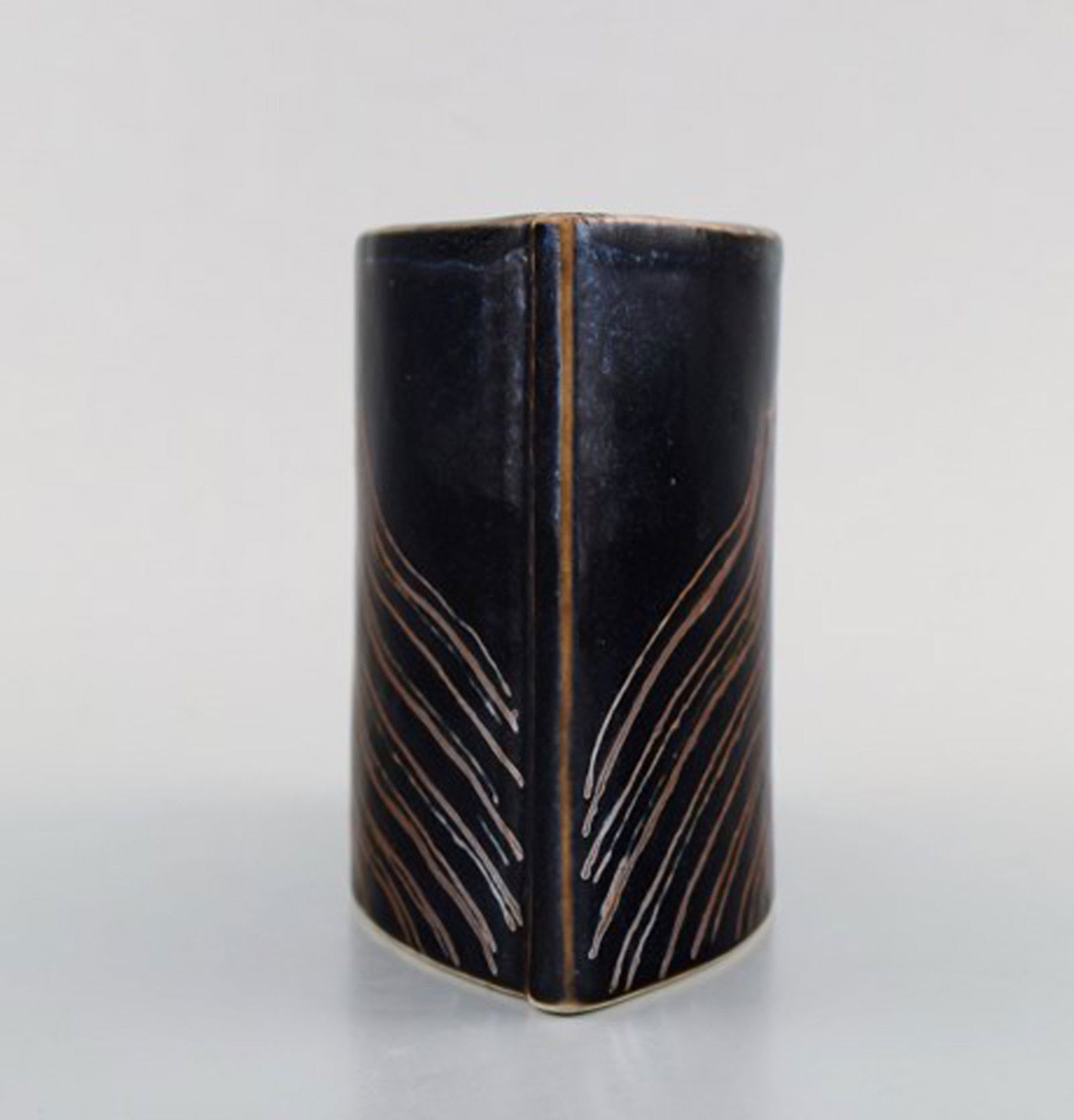 Eva Stæhr-Nielsen for Royal Copenhagen. Vase in glazed ceramics. Beautiful glaze in brown - 6