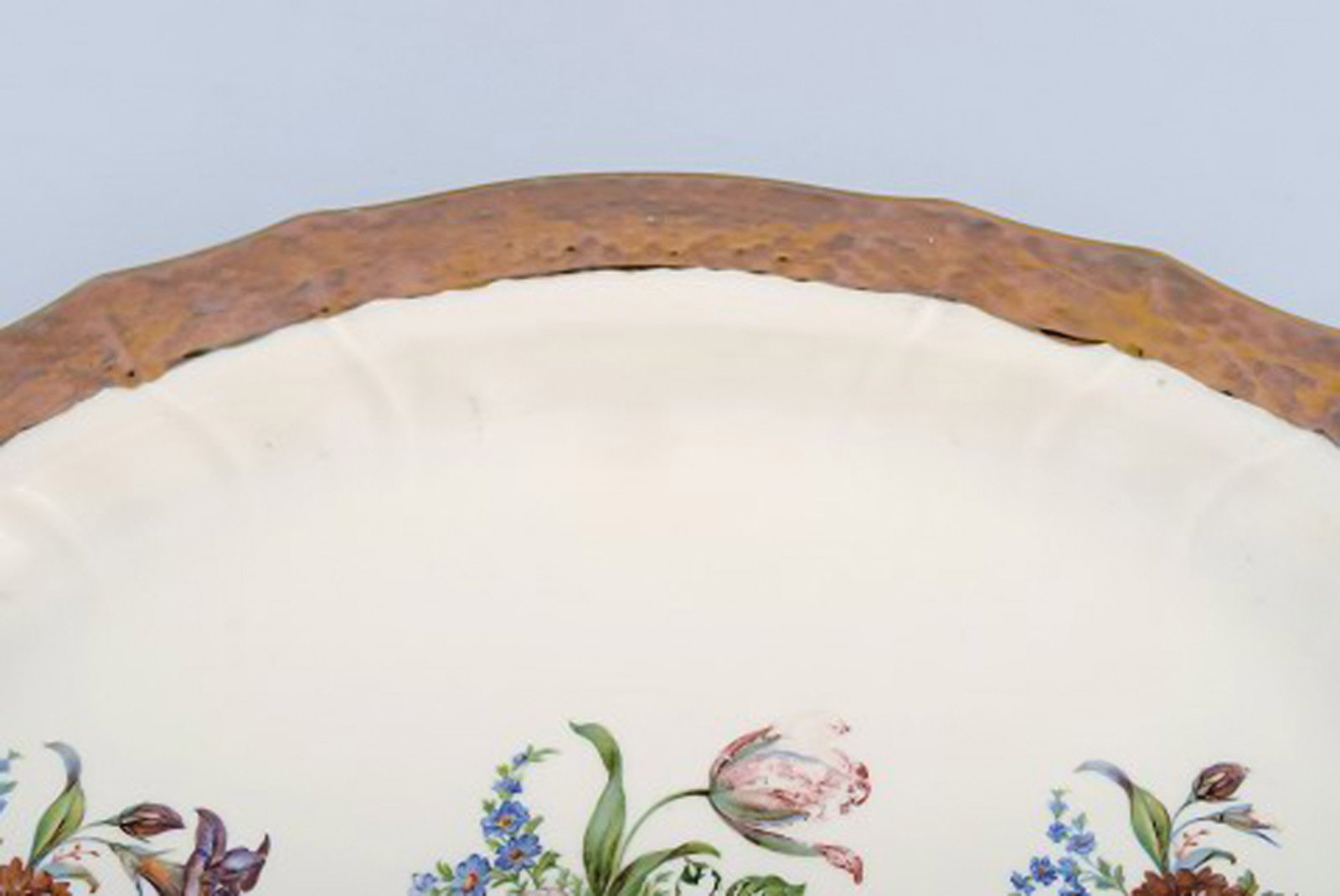 Royal Copenhagen serving dish in porcelain with floral motifs and gold border. Mid 20th century. - 3