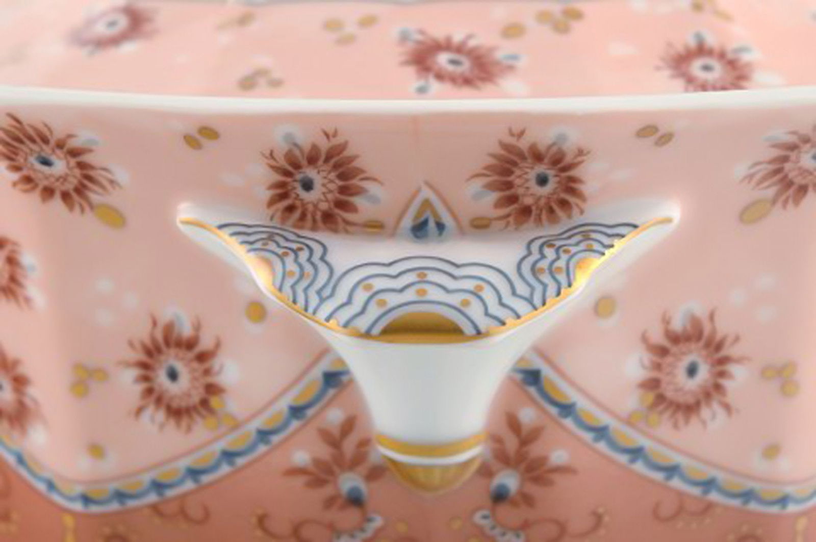 Large Royal Copenhagen Fairytale porcelain lidded tureen. Late 20th century. - 8