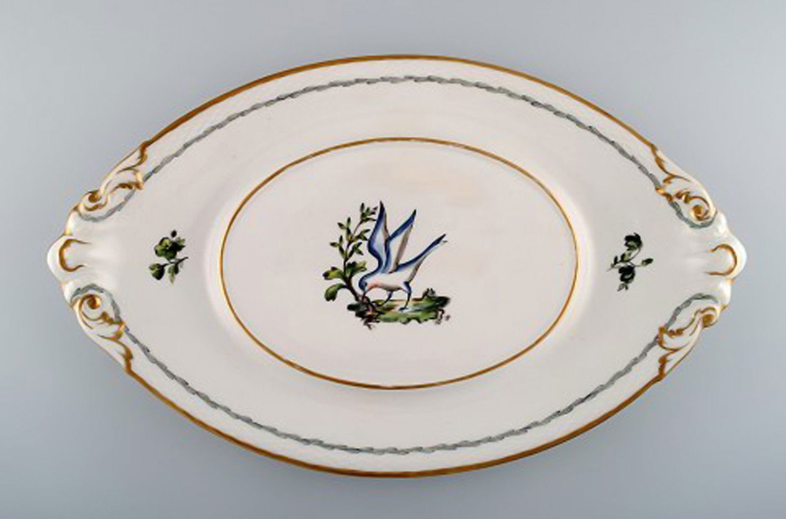 Large Royal Copenhagen lidded tureen with saucer in hand-painted porcelain with bird motifs and gold - 2