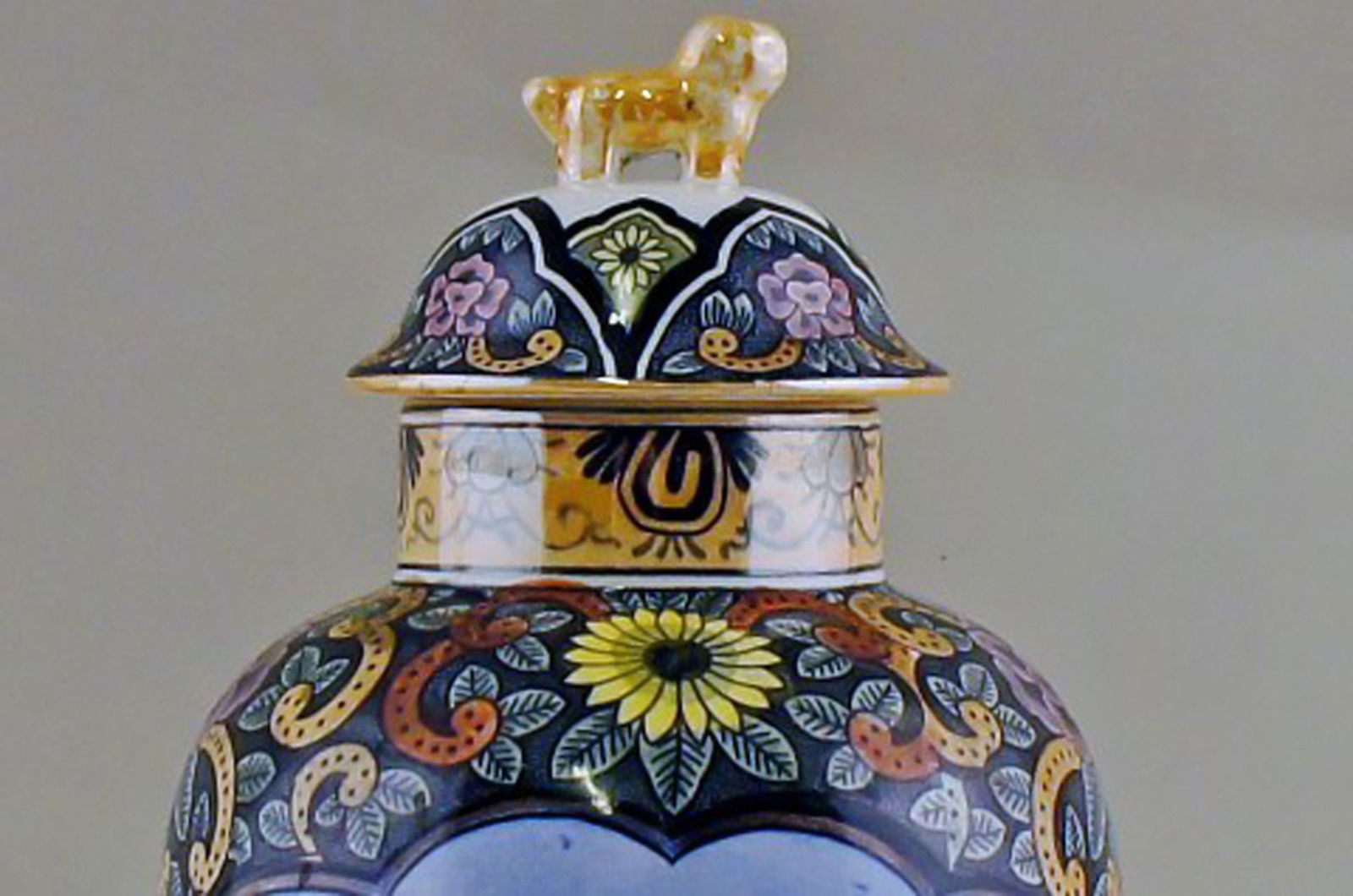 Petrus Regout & Co, Maastricht, The Netherlands, porcelain vase. - 5