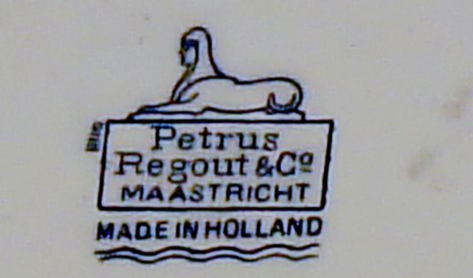 Petrus Regout & Co, Maastricht, The Netherlands, porcelain vase. - 6