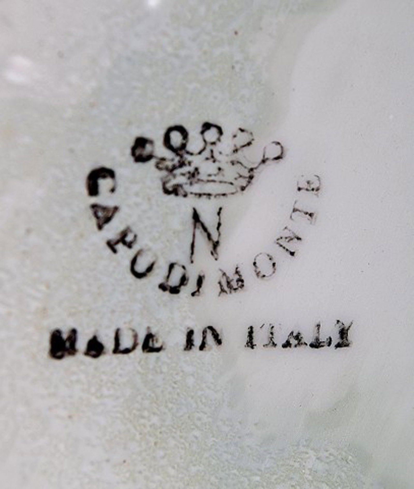 Capodimonte, Naples porcelain vase with swans. - 5