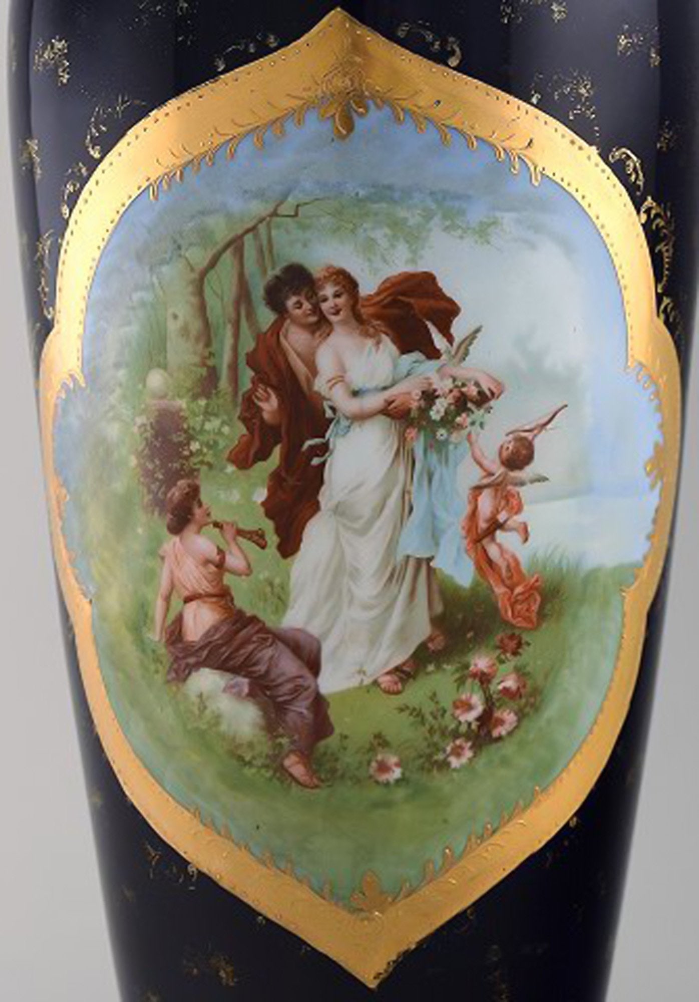 Large hand painted porcelain vase decorated with romantic scene. Vienna, 19th century. - 2