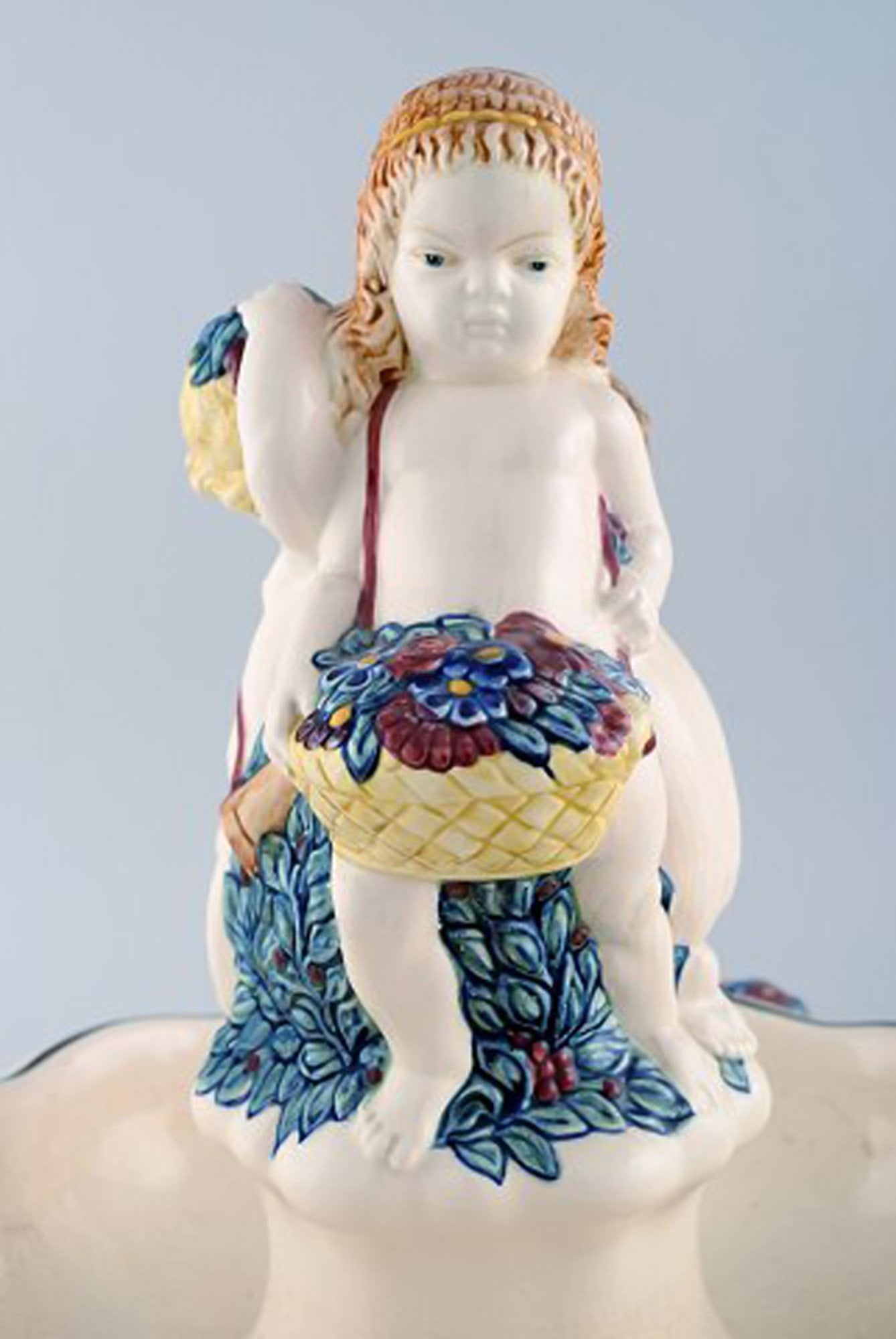 Wilhelm Süs (1861-1933) for Karlsruher Majolika. Large art nouveau compote in hand painted - 5