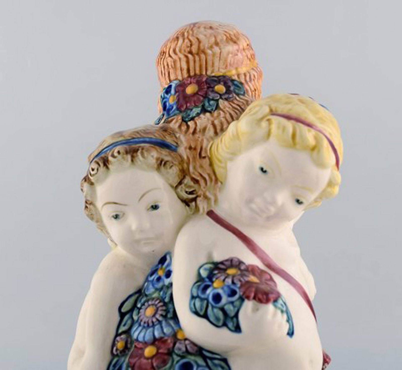 Wilhelm Süs (1861-1933) for Karlsruher Majolika. Large art nouveau compote in hand painted - 7