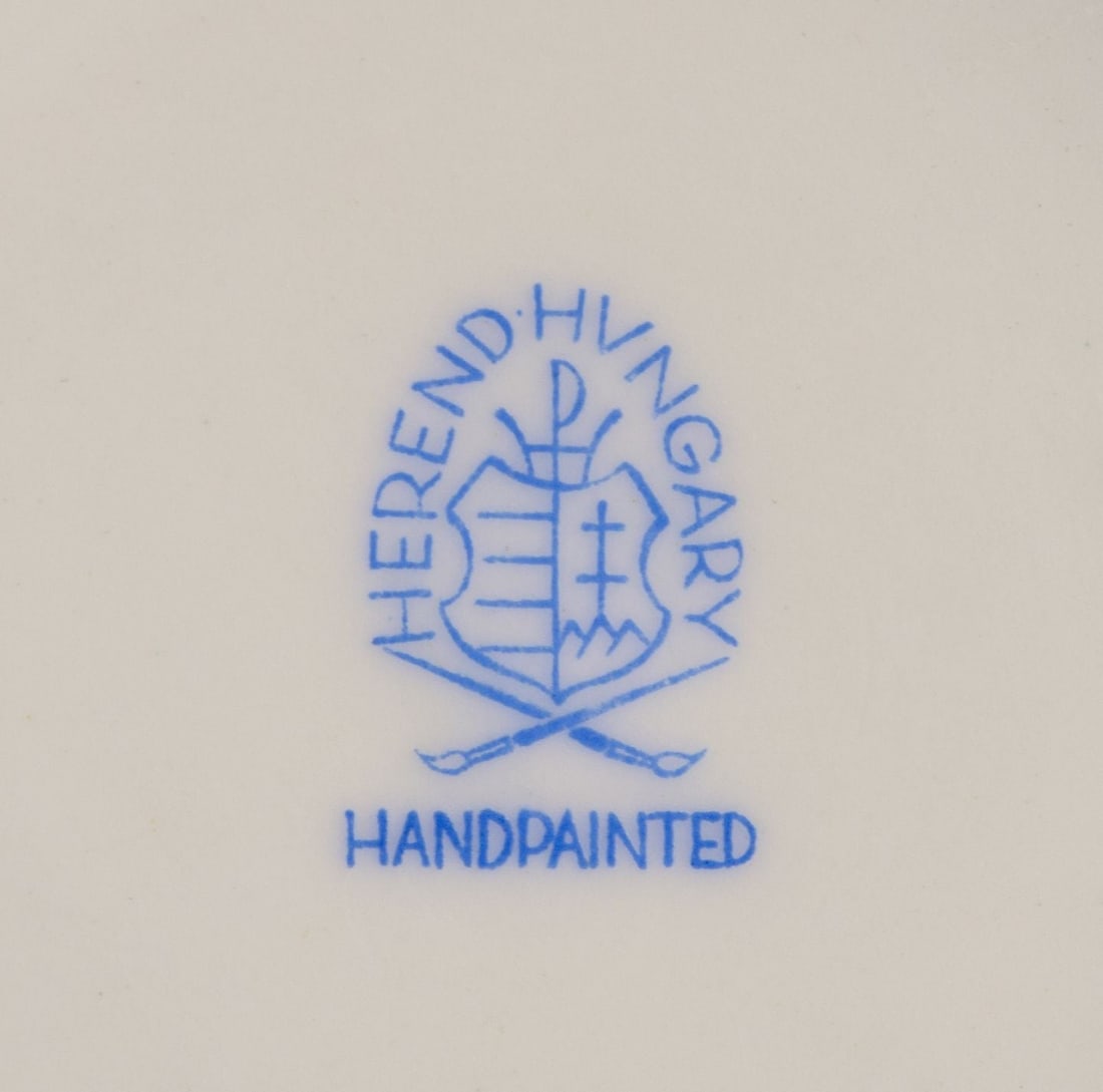 Herend, Hungary. A complete three-person coffee set in porcelain. Mid-20th C. - 9