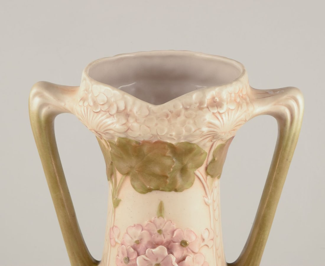 Royal Dux, Czech Republic. Colossal Art Nouveau vase in porcelain with floral relief. Approx. 1920s. - 3
