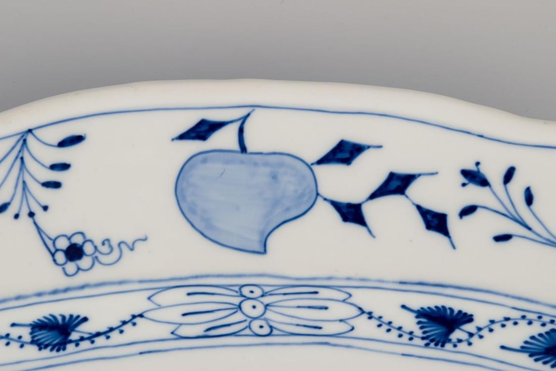 Meissen, Germany. Large Blue Onion pattern serving platter. Approx. 1900s. - 6