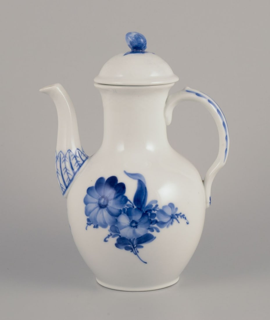 Royal Copenhagen Blue Flower. Porcelain coffee pot. Approx. 1930s.: Title: Royal Copenhagen Blue Flower. Porcelain coffee pot. Approx. 1930s. Description: Royal Copenhagen Blue Flower., coffee pot. Model number 10/8189. Approximately from the 1930s. First factory qual