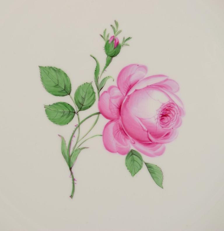 Meissen, large round "Pink Rose" serving platter in porcelain. Ca. 1920/30s. - 4