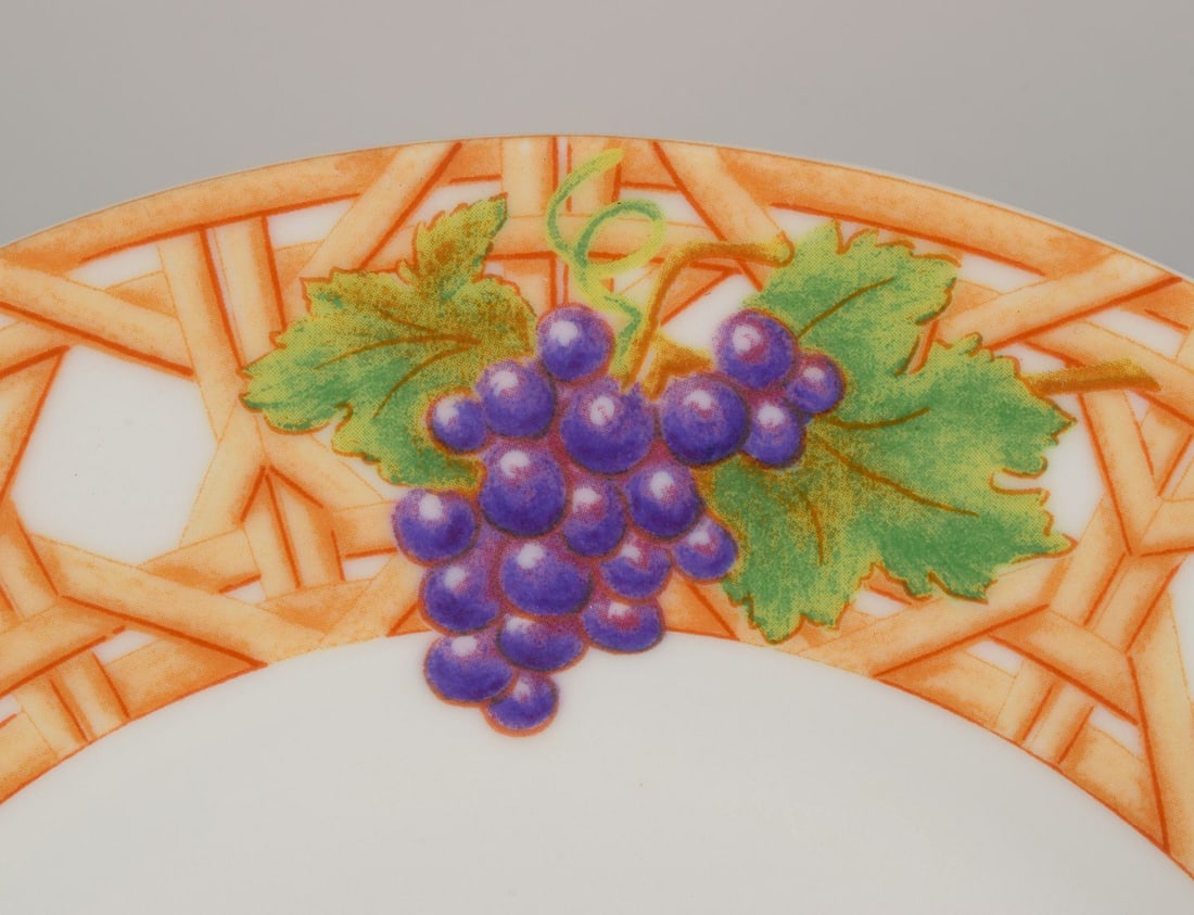 Christian Dior, Paris. Two Tutti Fiori, Tutti Frutti porcelain plates. Late 20th C. - 4