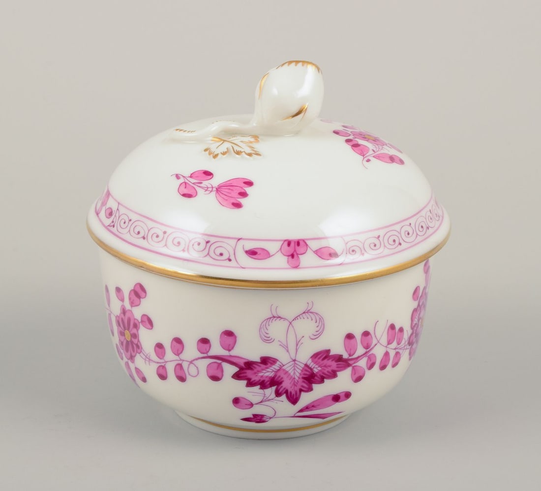 Meissen, Germany. "Pink Indian" porcelain creamer and sugar bowl with purple floral motifs, gold - 5