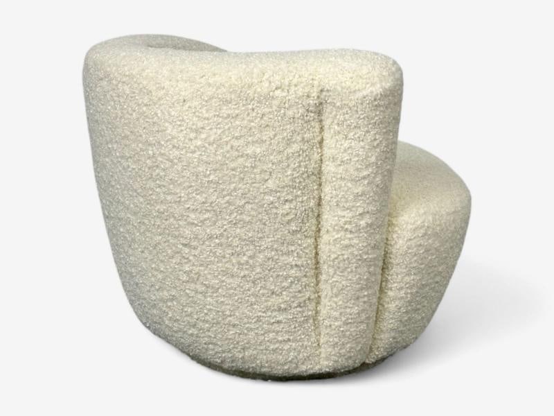Vladimir Kagan Style, White Boucle, Nautilus Style Swivel Chairs, USA, 1970s - 6