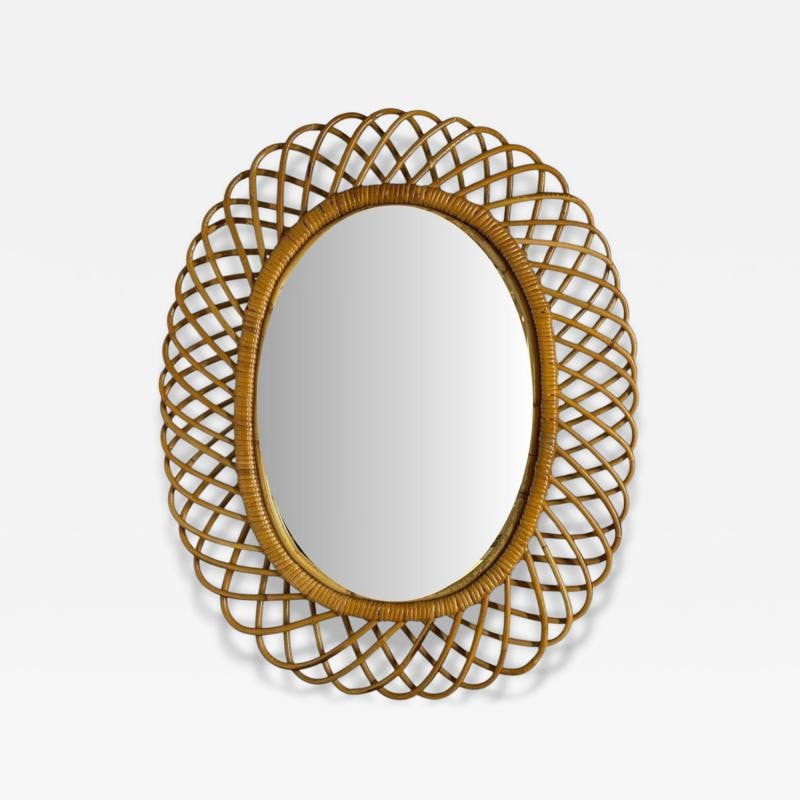 Italian Modern, Rattan, Bamboo, Wall Mirror, Italy, 1960s: Title: Italian Modern, Rattan, Bamboo, Wall Mirror, Italy, 1960s Description: Franco Albini Style, Italian Mid-Century Modern, Rattan, Bamboo, Wall Mirror, Italy, 1960s A scalloped rattan oval wall