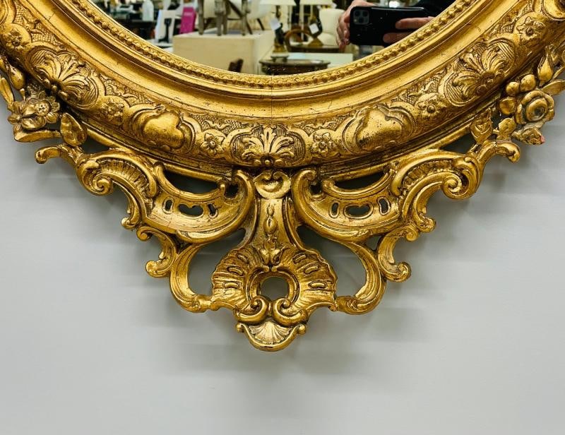 19th Century Palatial Giltwood Wall or Console Mirror Adorning Three Cherubs - 10