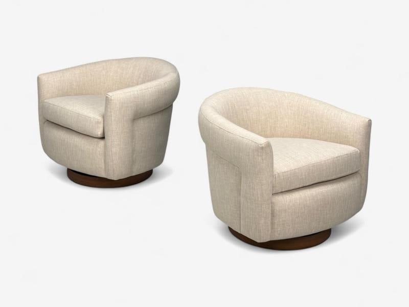 Milo Baughman, Beige Upholstery, Walnut, Tilt & Swivel Chairs, USA, 1970s - 2