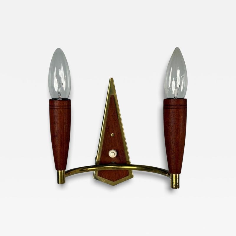 Danish Modern, Teak, Brass, Wall Light, Denmark, 1960s: Title: Danish Modern, Teak, Brass, Wall Light, Denmark, 1960s Description: Danish Mid-Century Modern, Teak, Brass, Wall Light or Sconce, Denmark, 1960s A patinated brass and teak two light wall
