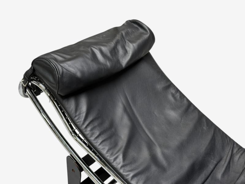 Le Corbusier Style, Mid-Century Modern, Black Leather, Chaise Lounge, 20th C. - 5