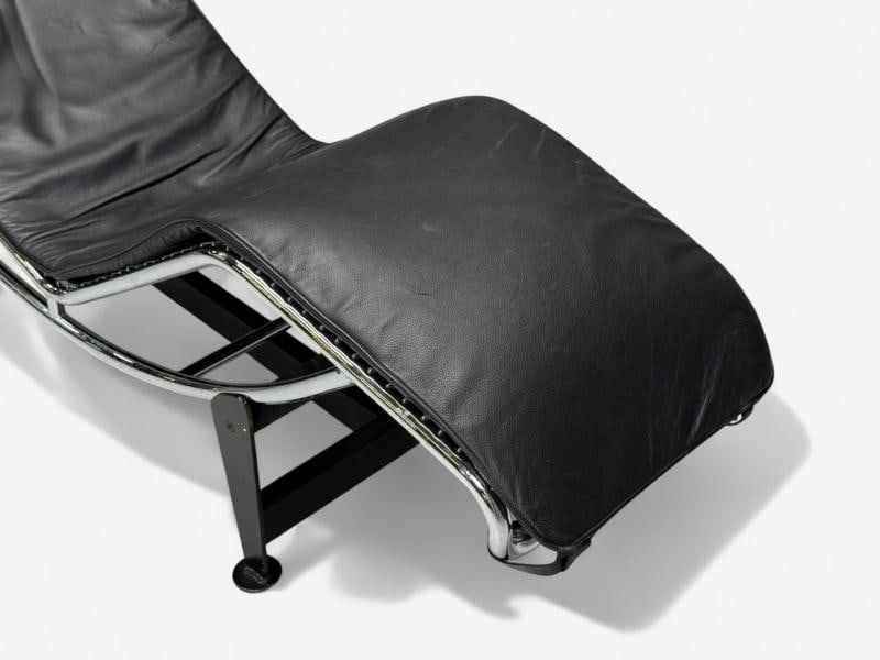 Le Corbusier Style, Mid-Century Modern, Black Leather, Chaise Lounge, 20th C. - 6