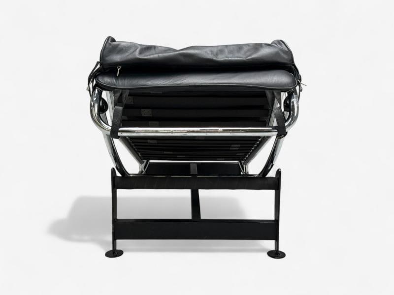 Le Corbusier Style, Mid-Century Modern, Black Leather, Chaise Lounge, 20th C. - 9
