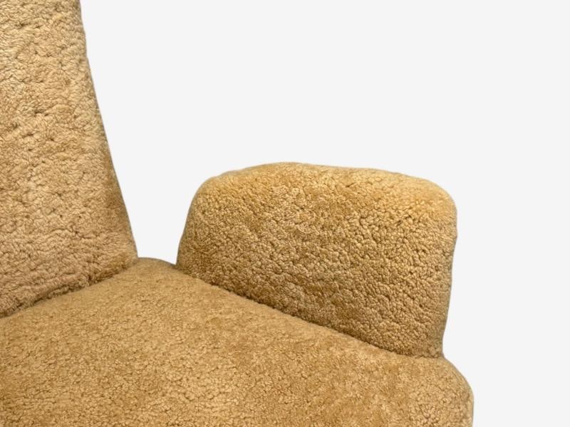 Renzo Zavanella, Honey Sheepskin, Wood, Rare Lounge Chairs, Italy, 1950s - 12