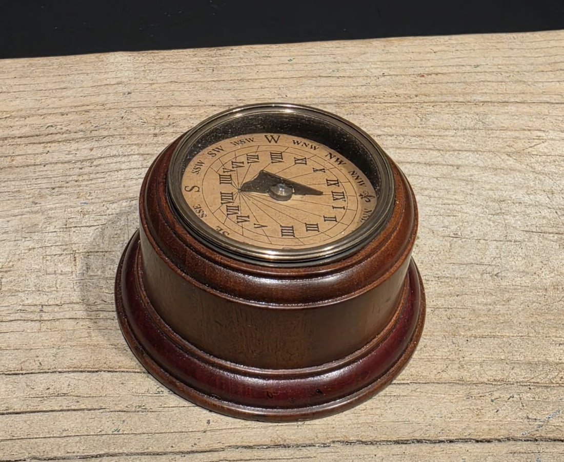 Turned Mahagony Wood Compass - 2