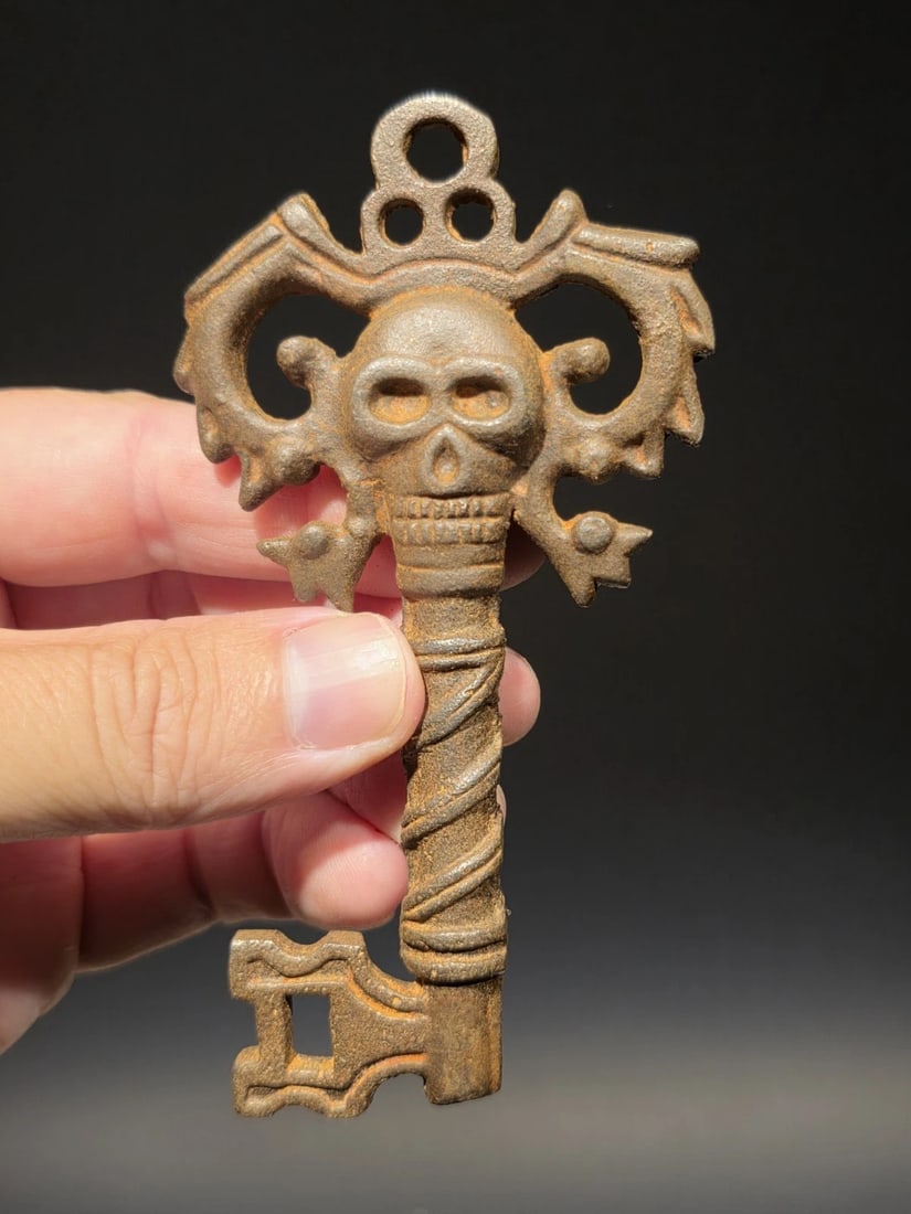 4" Large Iron Skeleton Key - 4