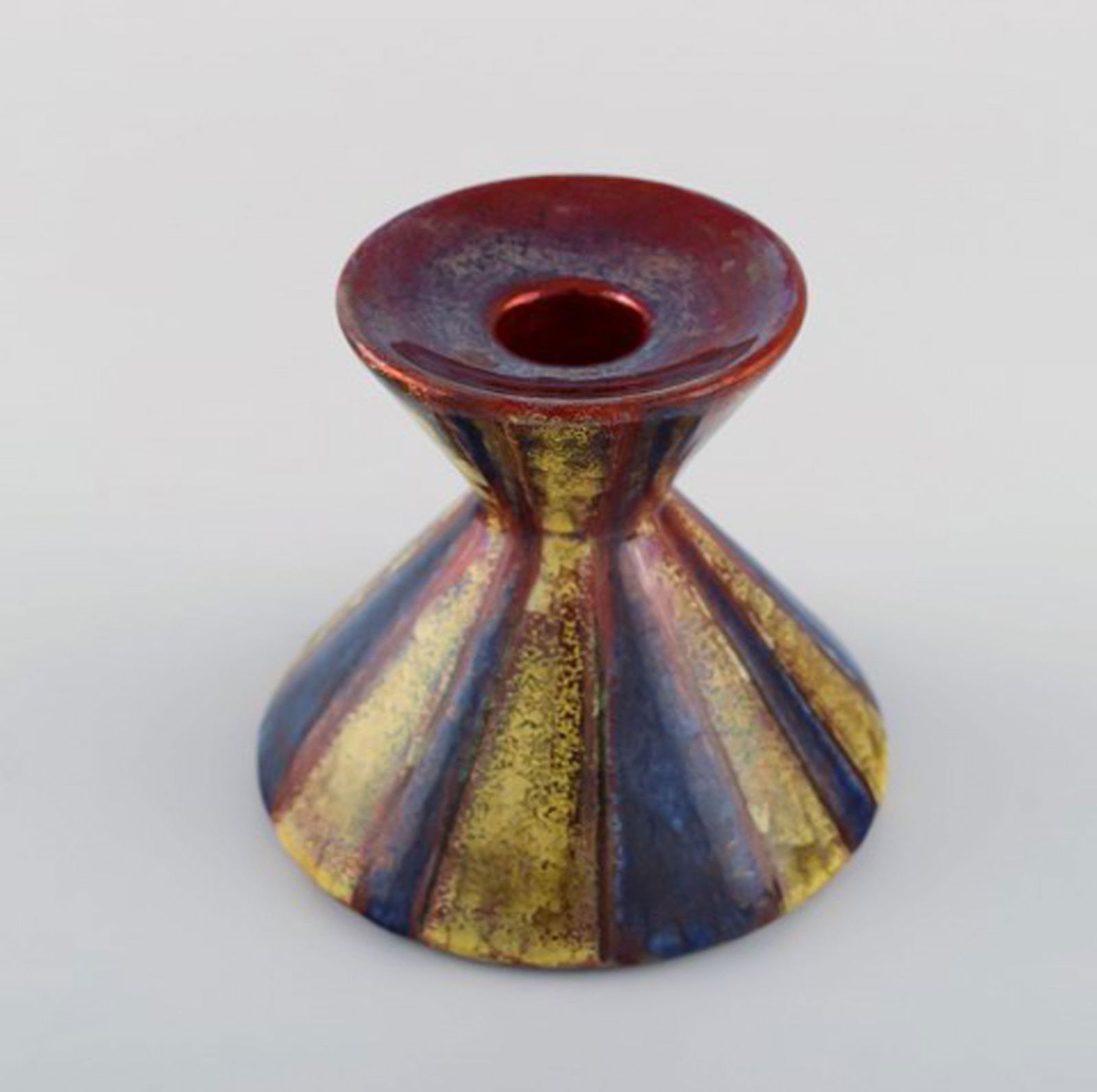 Michael Andersen, Denmark. Two bowls, candlestick and lidded jar in glazed ceramics. 1950s. - 6