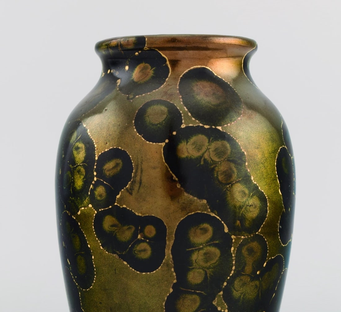 Lucien Brisdoux (1878-1963), France. Vase in glazed stoneware. Beautiful glaze in gold and shades of - 5