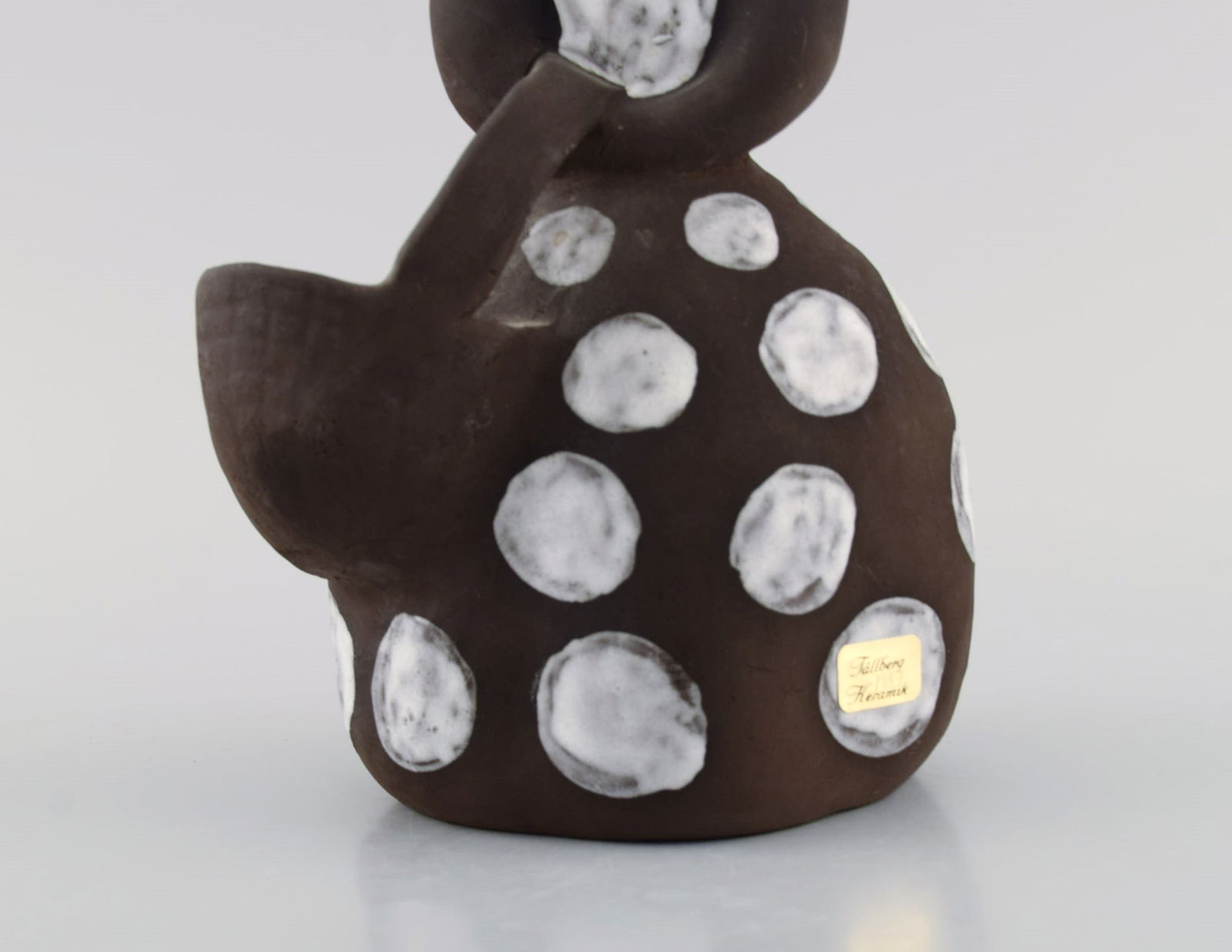 Tällberg, Sweden. Figure in glazed stoneware. Young girl with basket. 1970s. - 3