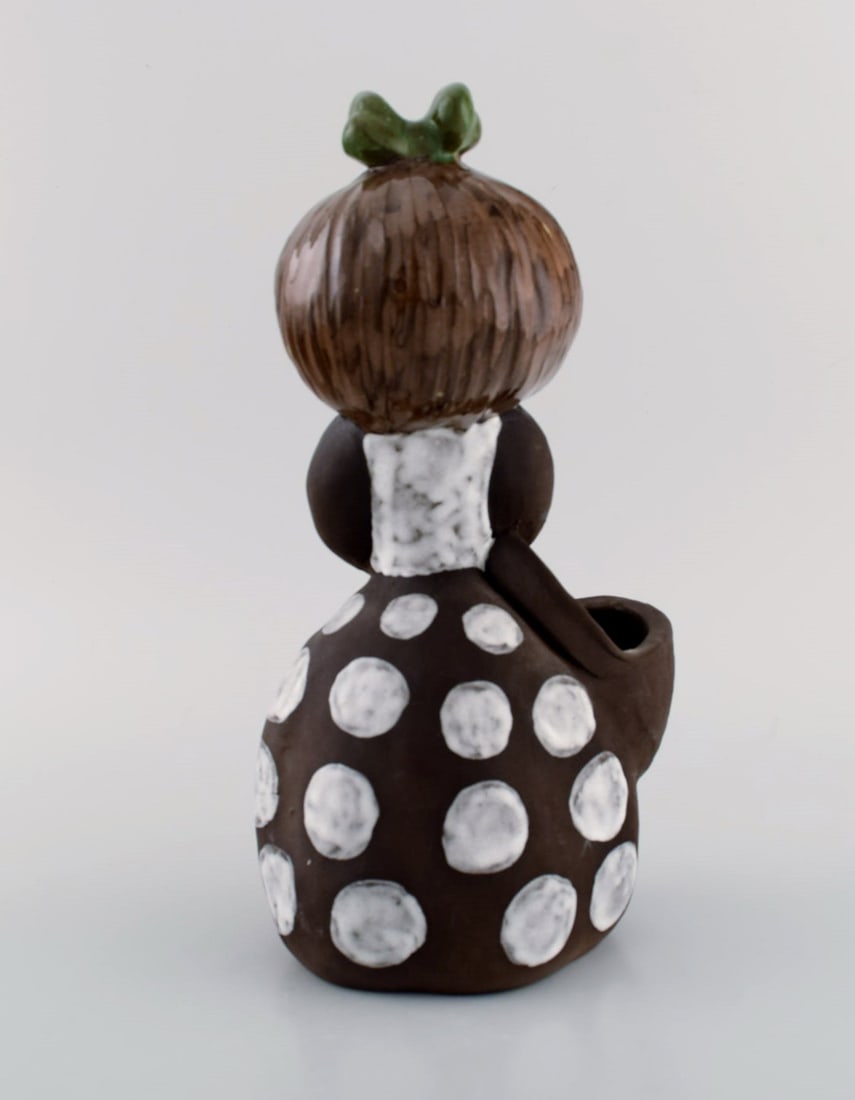 Tällberg, Sweden. Figure in glazed stoneware. Young girl with basket. 1970s. - 5