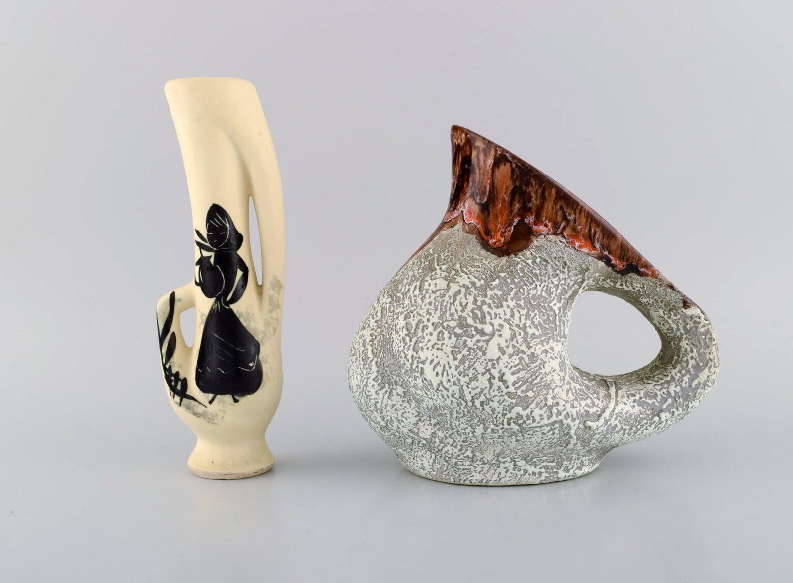 Five retro jugs in glazed ceramics. Beautiful glazes and shapes. Belgium, 1960s / 70s. - 4