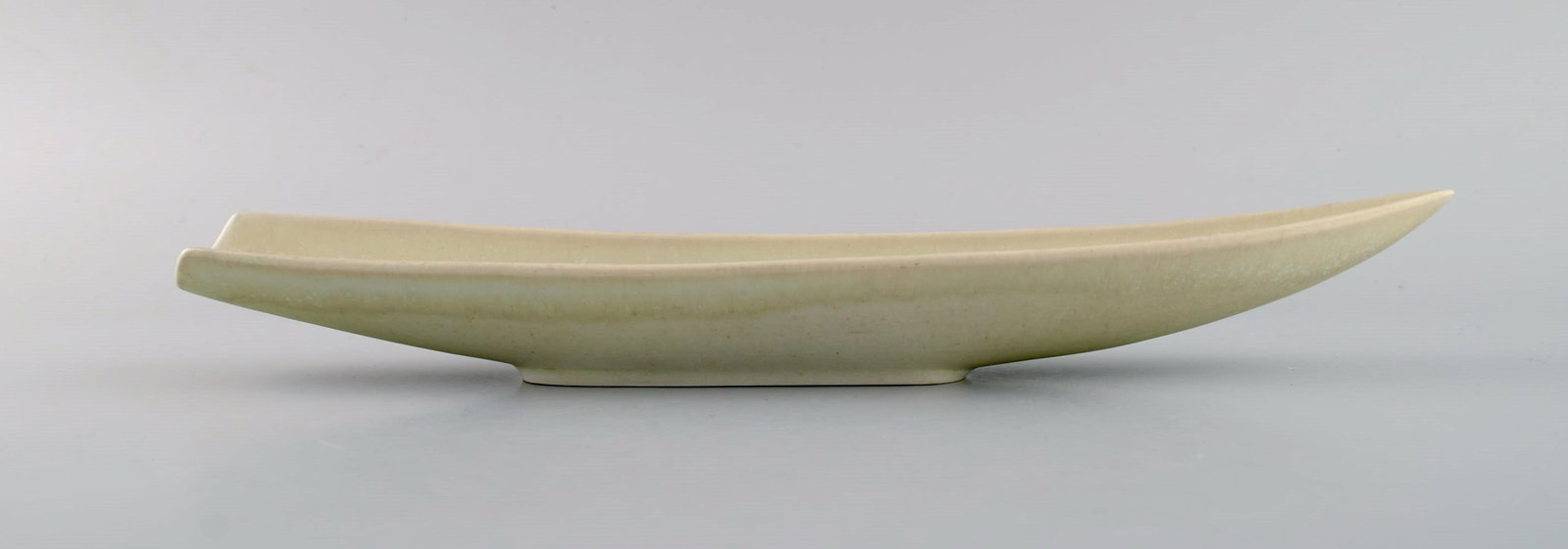 Stig Lindberg (1916-1982) for Gustavsberg. Rare Endive dish in glazed ceramics. Beautiful eggshell - 2