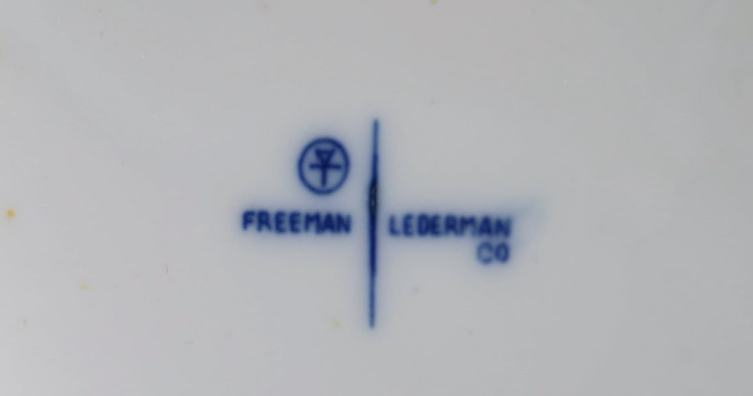 Freeman Lederman. Large modernist jug in white glazed ceramics with wicker handle. Mid-20th century. - 6