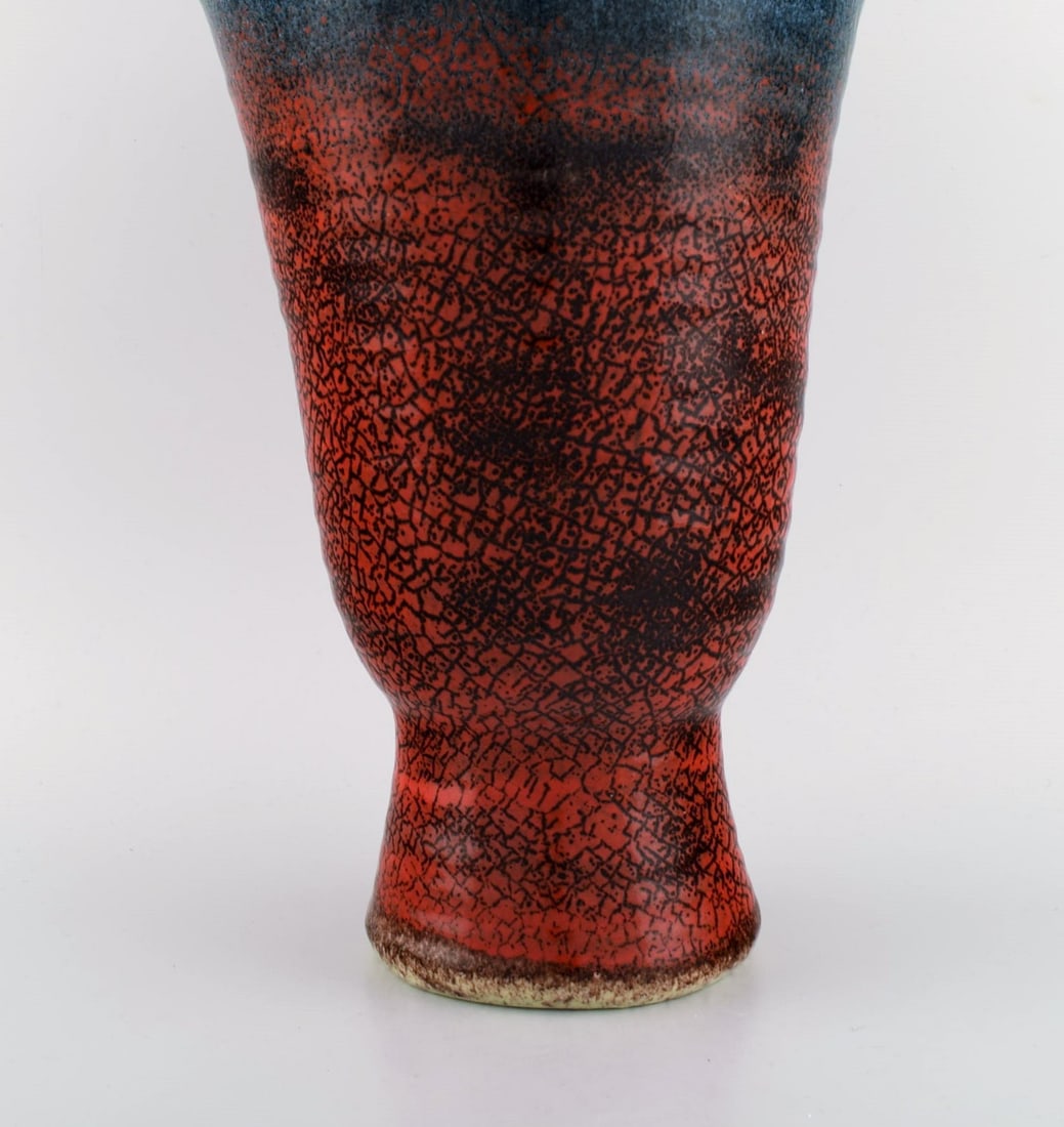 Accolay, France. Large art deco vase in glazed ceramics. Beautiful glaze in red and blue shades. - 5