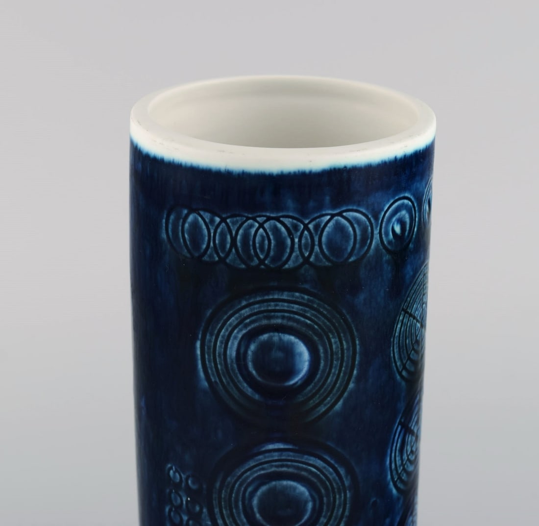 Olle Alberius for Rörstrand. Sarek vase in hand-painted glazed ceramics. Swedish design, 1960s - 3
