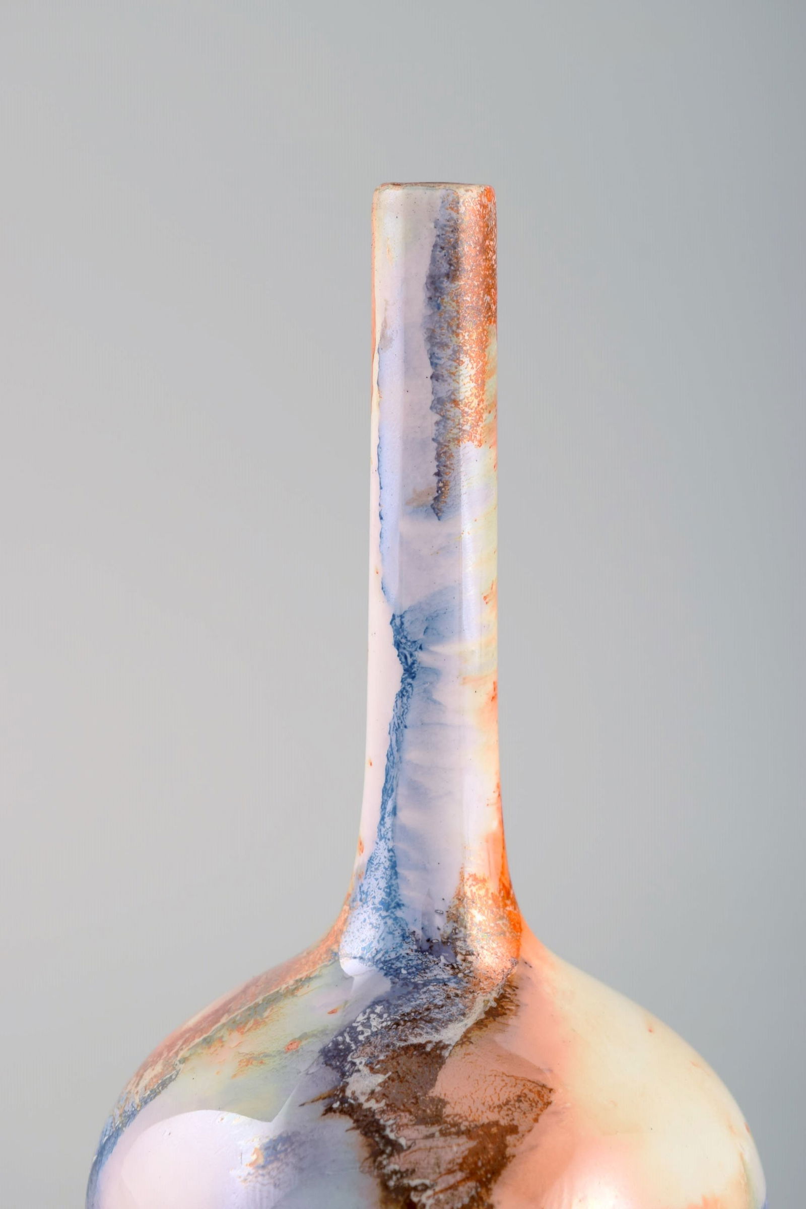 Arabia vase in glazed ceramics. Beautiful glaze with multicolored marble effect. Finnish design, - 4